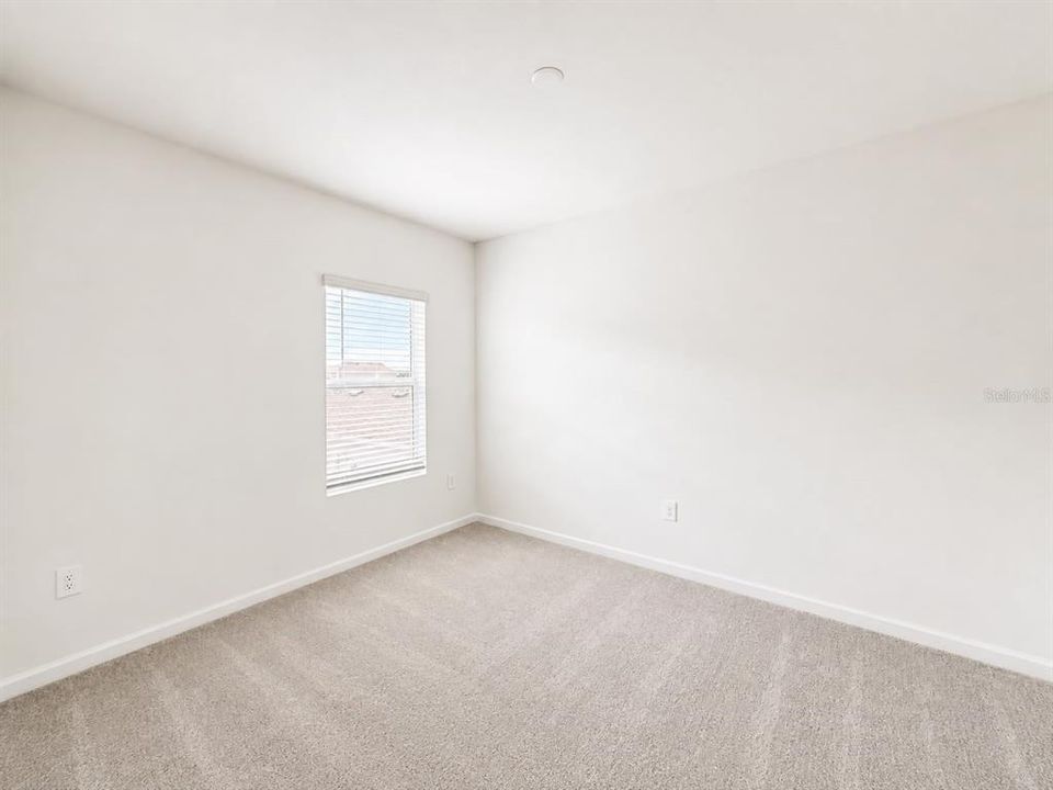 For Rent: $2,450 (3 beds, 2 baths, 1755 Square Feet)