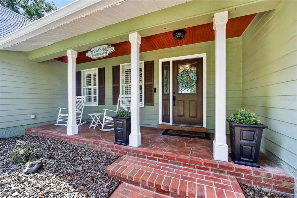 For Sale: $925,000 (4 beds, 2 baths, 2190 Square Feet)