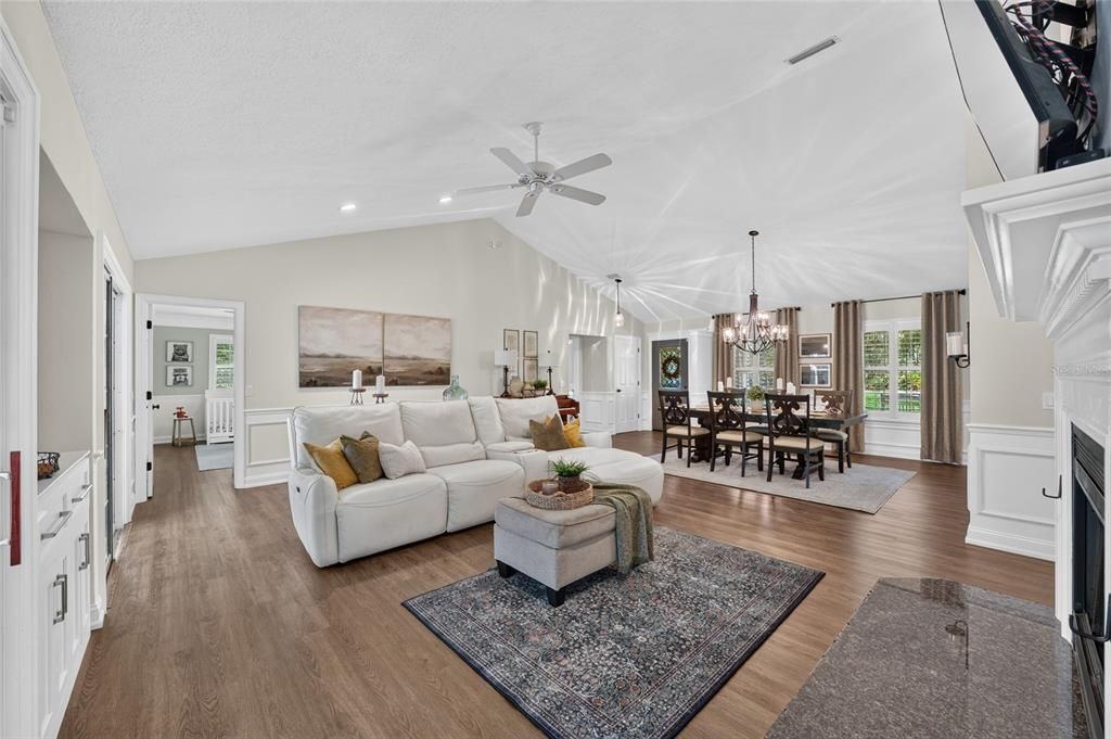For Sale: $925,000 (4 beds, 2 baths, 2190 Square Feet)