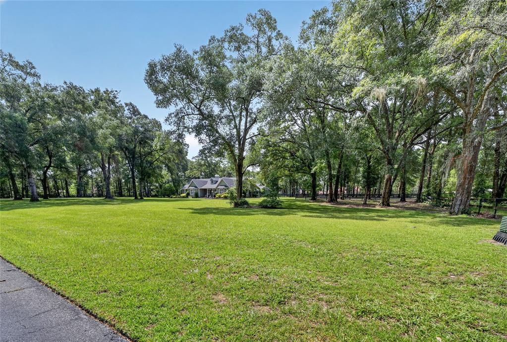 For Sale: $925,000 (4 beds, 2 baths, 2190 Square Feet)