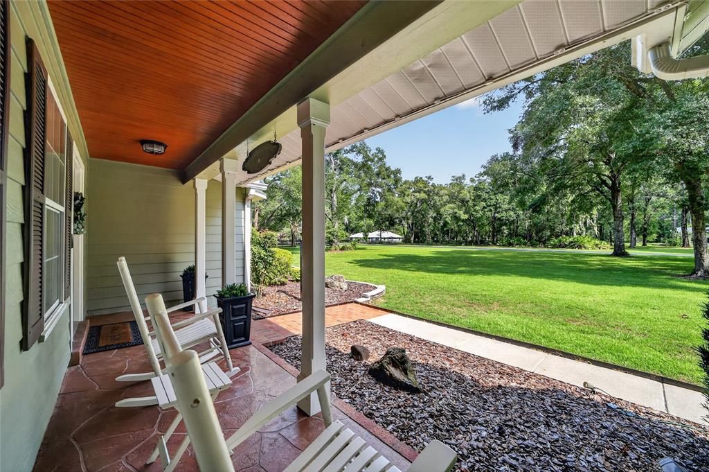 For Sale: $925,000 (4 beds, 2 baths, 2190 Square Feet)