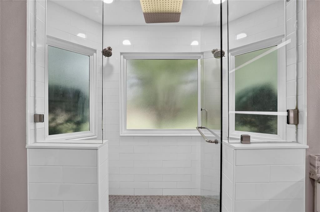 For Sale: $925,000 (4 beds, 2 baths, 2190 Square Feet)
