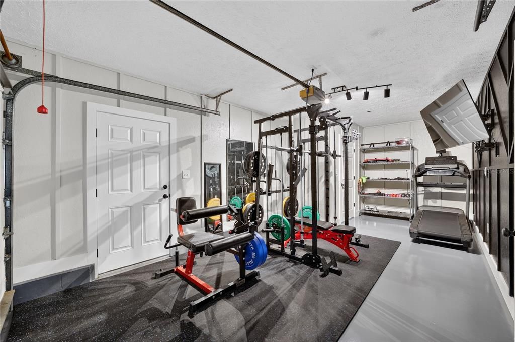 For Sale: $925,000 (4 beds, 2 baths, 2190 Square Feet)