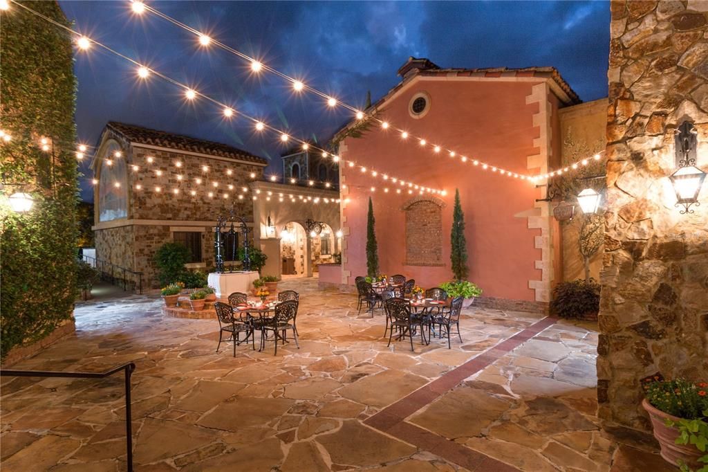 En Venta: $3,995,000 (5 camas, 4 baños, 5060 Pies cuadrados)