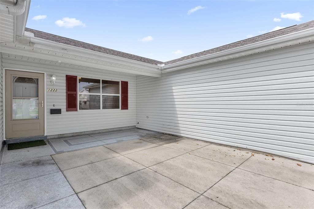For Sale: $310,000 (3 beds, 2 baths, 1392 Square Feet)