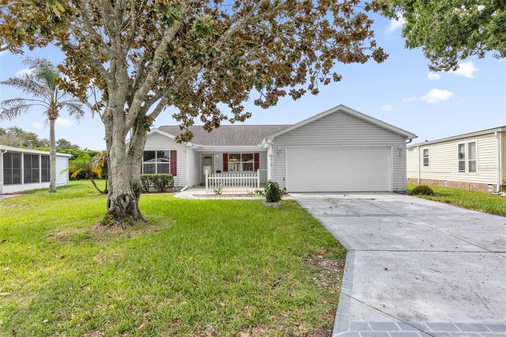 For Sale: $310,000 (3 beds, 2 baths, 1392 Square Feet)
