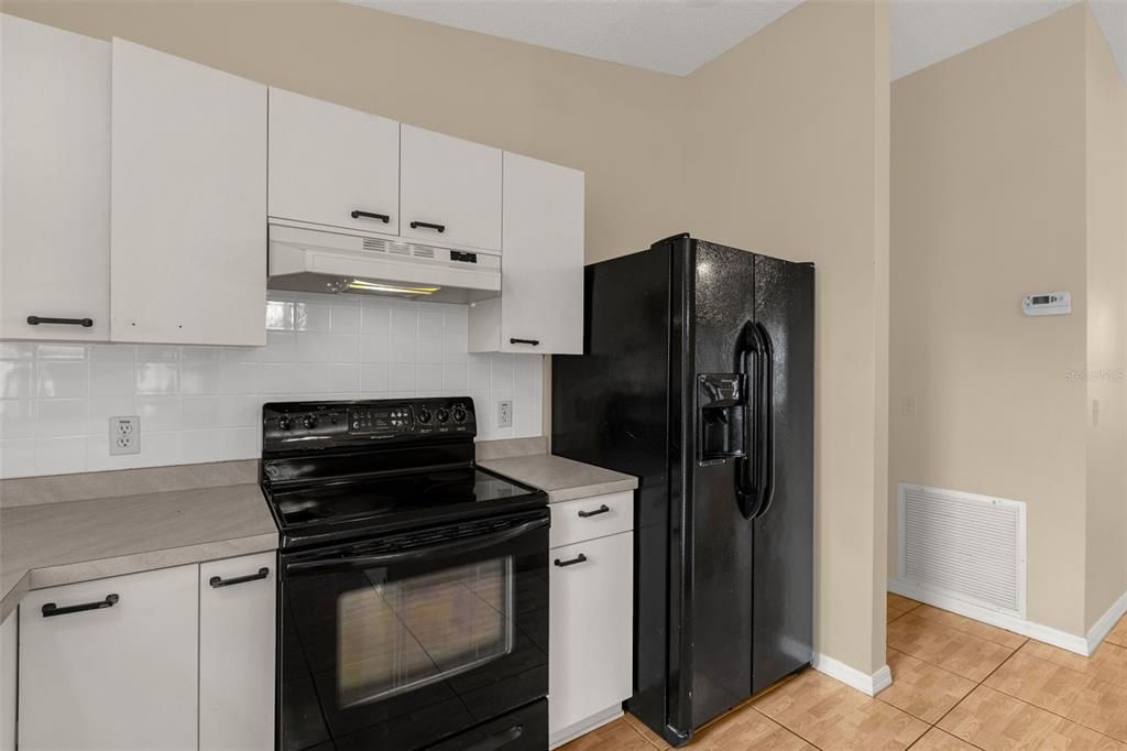 For Sale: $310,000 (3 beds, 2 baths, 1392 Square Feet)