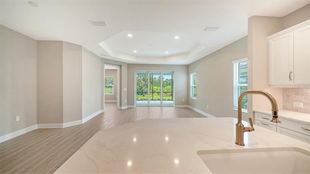 For Sale: $414,990 (2 beds, 2 baths, 1530 Square Feet)