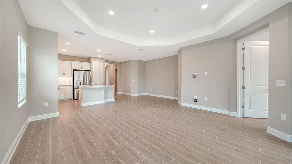 For Sale: $414,990 (2 beds, 2 baths, 1530 Square Feet)