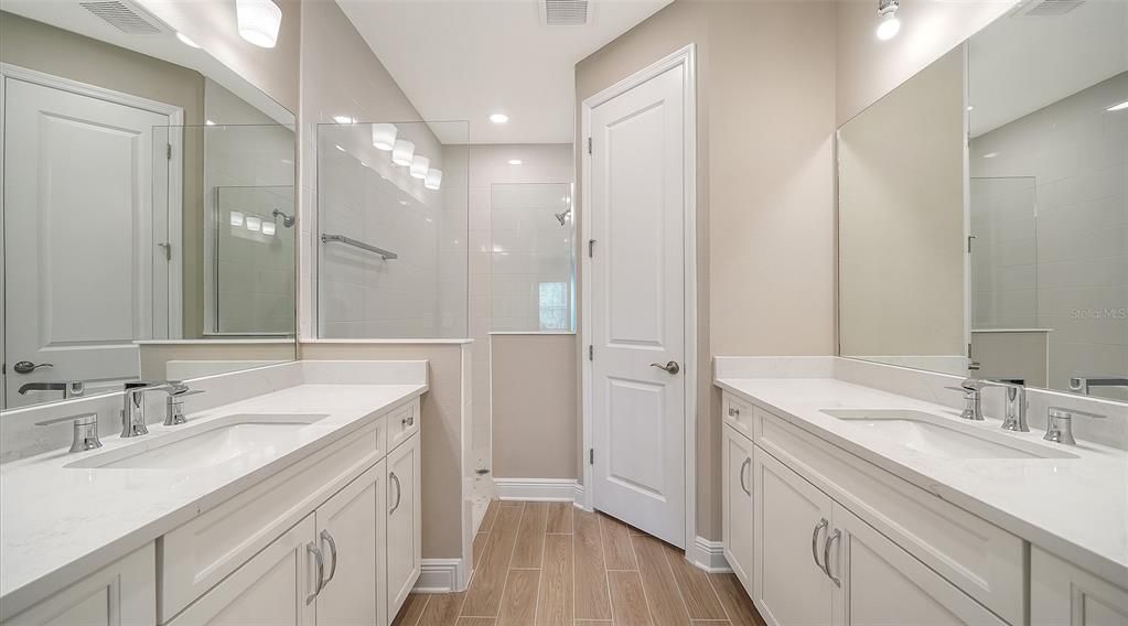 For Sale: $414,990 (2 beds, 2 baths, 1530 Square Feet)