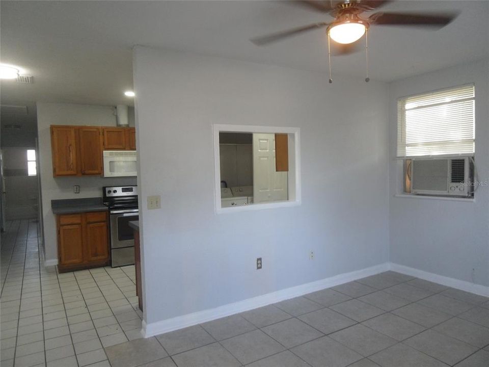 For Rent: $1,490 (2 beds, 1 baths, 782 Square Feet)
