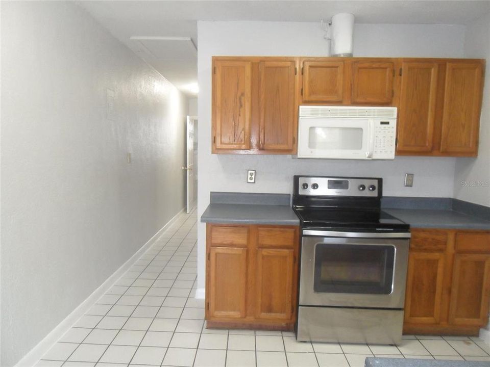 For Rent: $1,490 (2 beds, 1 baths, 782 Square Feet)