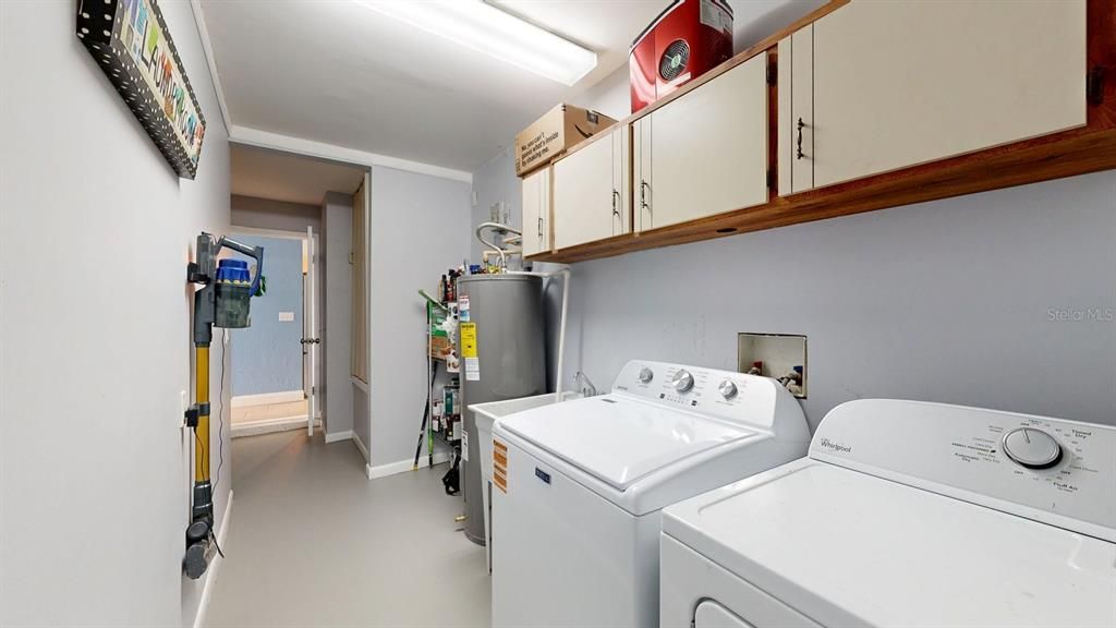 For Sale: $669,900 (3 beds, 2 baths, 2052 Square Feet)