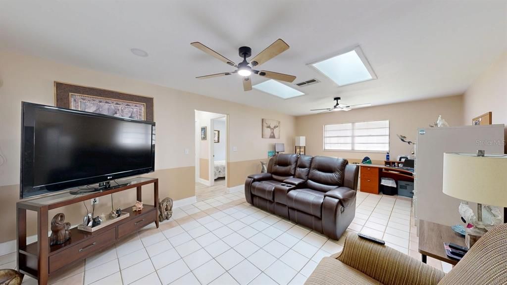 For Sale: $669,900 (3 beds, 2 baths, 2052 Square Feet)