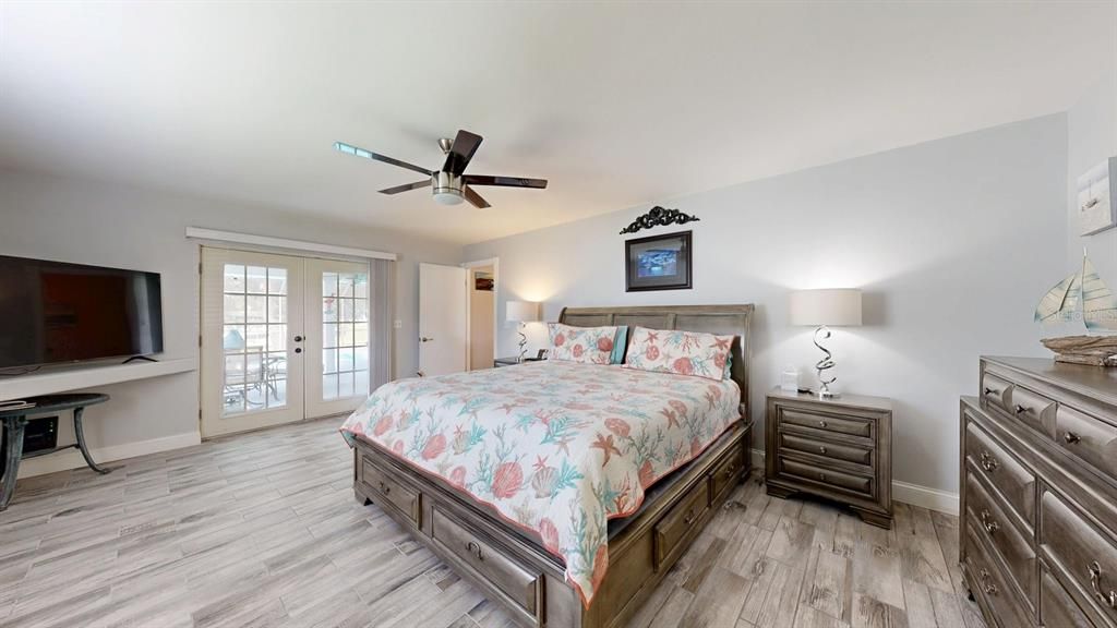 For Sale: $669,900 (3 beds, 2 baths, 2052 Square Feet)