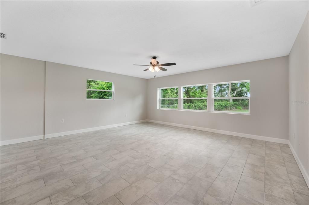 En Venta: $499,950 (3 camas, 2 baños, 2291 Pies cuadrados)
