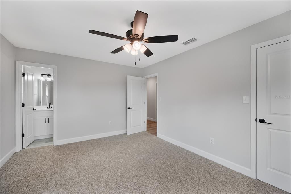 En Venta: $499,950 (3 camas, 2 baños, 2291 Pies cuadrados)