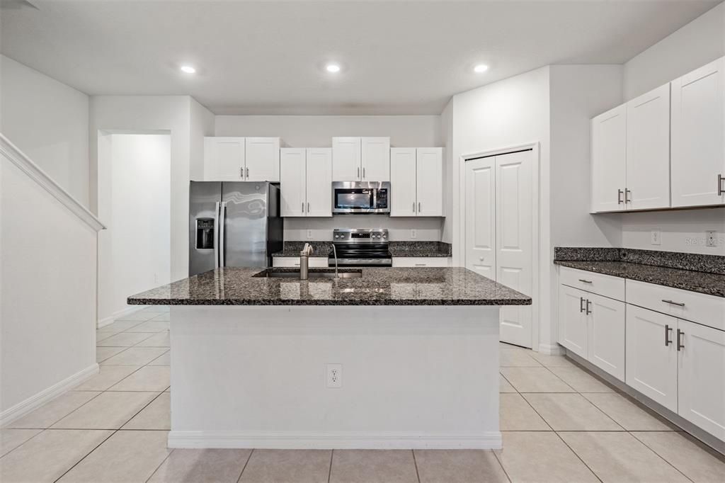 For Rent: $3,300 (4 beds, 3 baths, 2077 Square Feet)