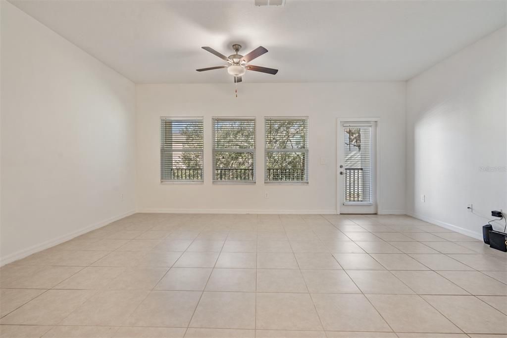 For Rent: $3,300 (4 beds, 3 baths, 2077 Square Feet)