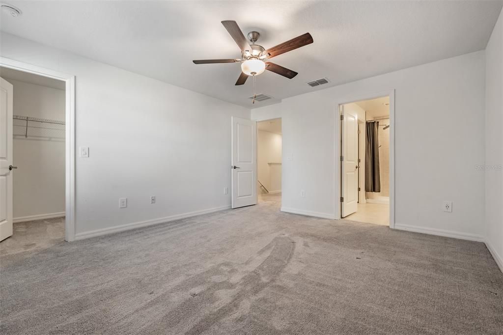 For Rent: $3,300 (4 beds, 3 baths, 2077 Square Feet)