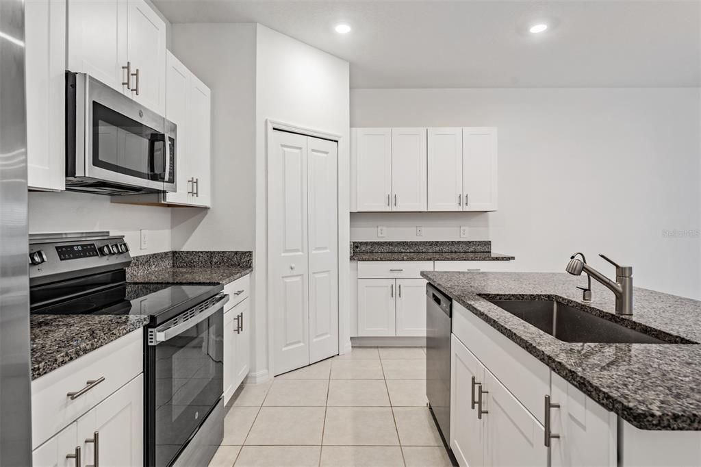 For Rent: $3,300 (4 beds, 3 baths, 2077 Square Feet)