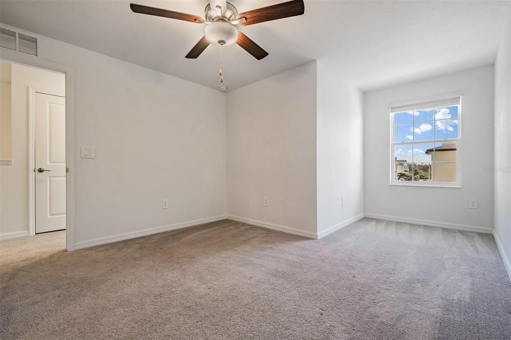 For Rent: $3,300 (4 beds, 3 baths, 2077 Square Feet)