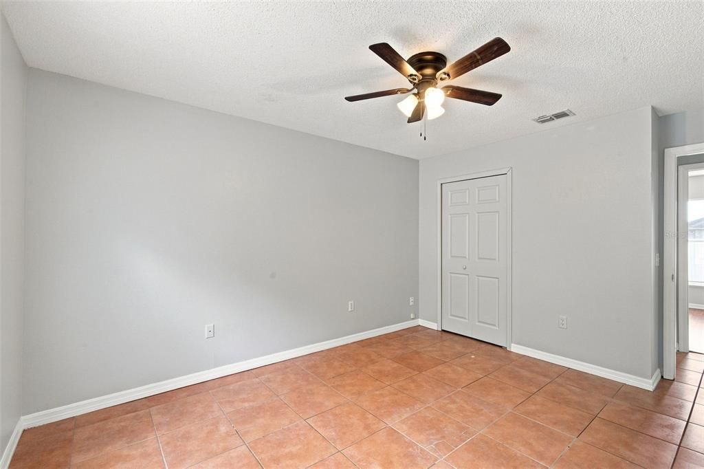 Active With Contract: $289,999 (3 beds, 2 baths, 2215 Square Feet)