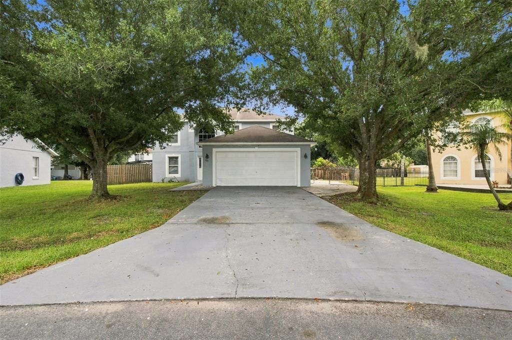 Active With Contract: $289,999 (3 beds, 2 baths, 2215 Square Feet)