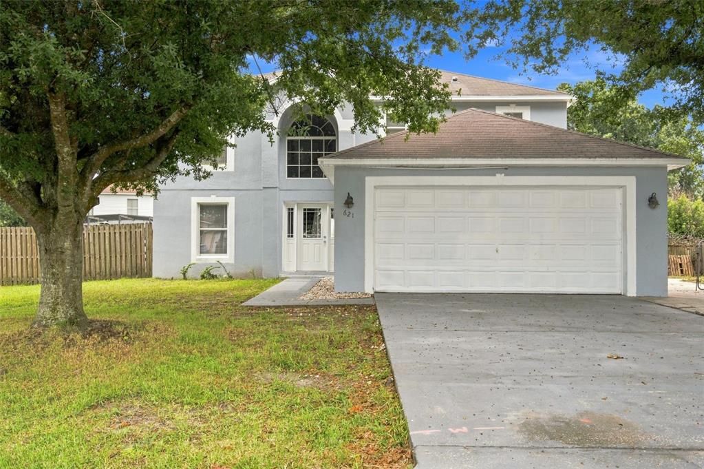 Active With Contract: $289,999 (3 beds, 2 baths, 2215 Square Feet)