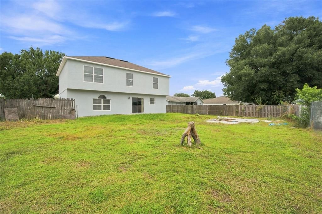 Active With Contract: $289,999 (3 beds, 2 baths, 2215 Square Feet)