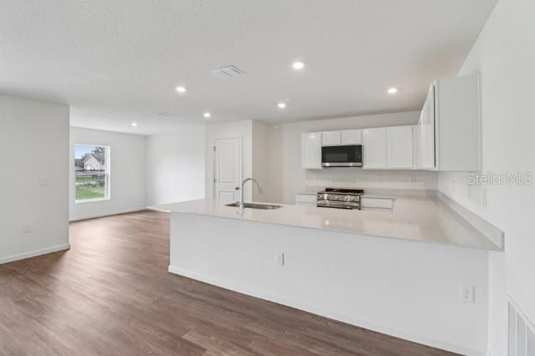 For Sale: $338,990 (3 beds, 2 baths, 1808 Square Feet)