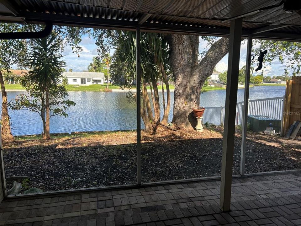For Rent: $1,600 (3 beds, 2 baths, 1326 Square Feet)