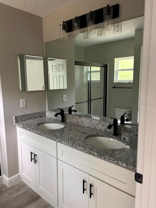 Active With Contract: $239,900 (3 beds, 2 baths, 1405 Square Feet)