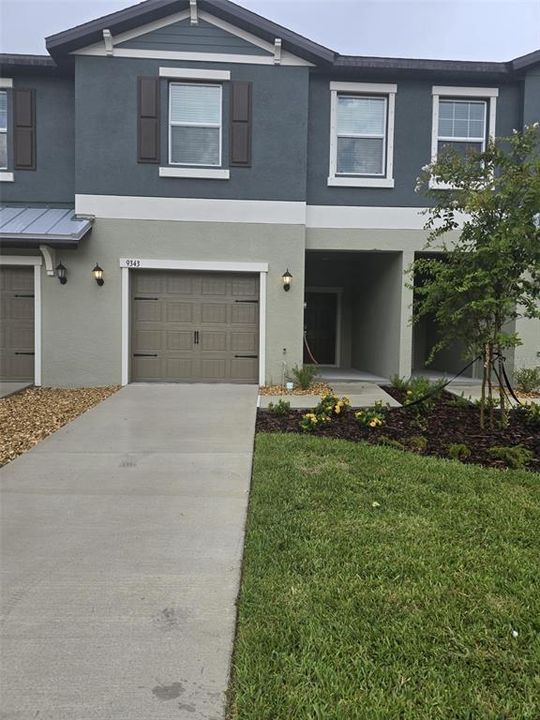 For Rent: $2,100 (3 beds, 2 baths, 1666 Square Feet)