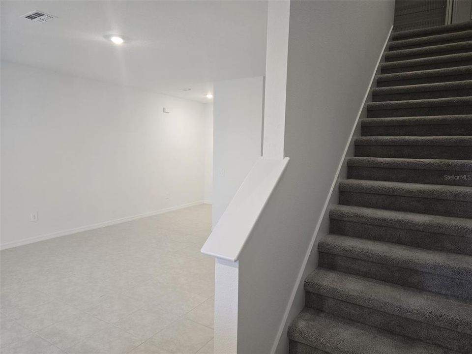 For Rent: $2,100 (3 beds, 2 baths, 1666 Square Feet)