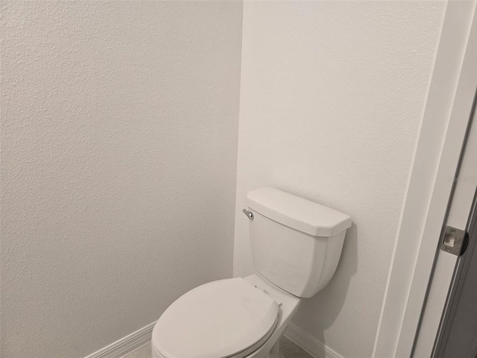 For Rent: $2,100 (3 beds, 2 baths, 1666 Square Feet)