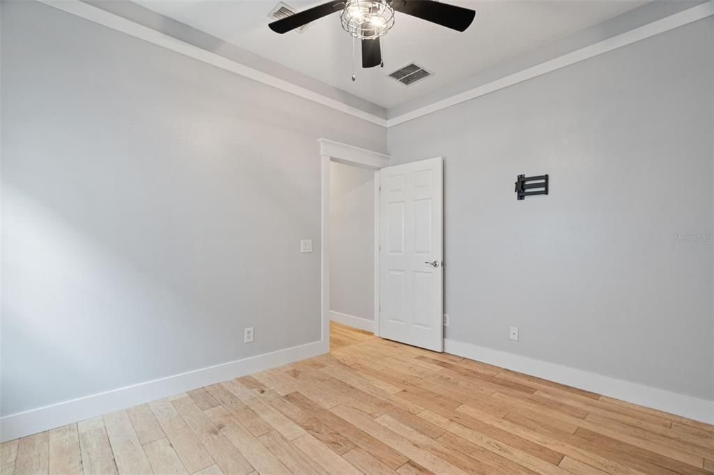 For Rent: $4,700 (3 beds, 2 baths, 1509 Square Feet)