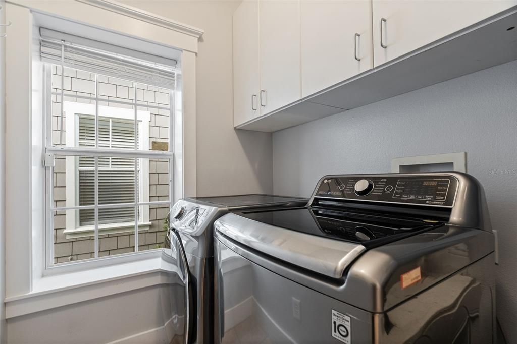 For Rent: $4,700 (3 beds, 2 baths, 1509 Square Feet)