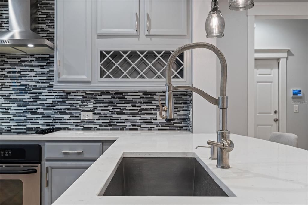 For Rent: $4,700 (3 beds, 2 baths, 1509 Square Feet)