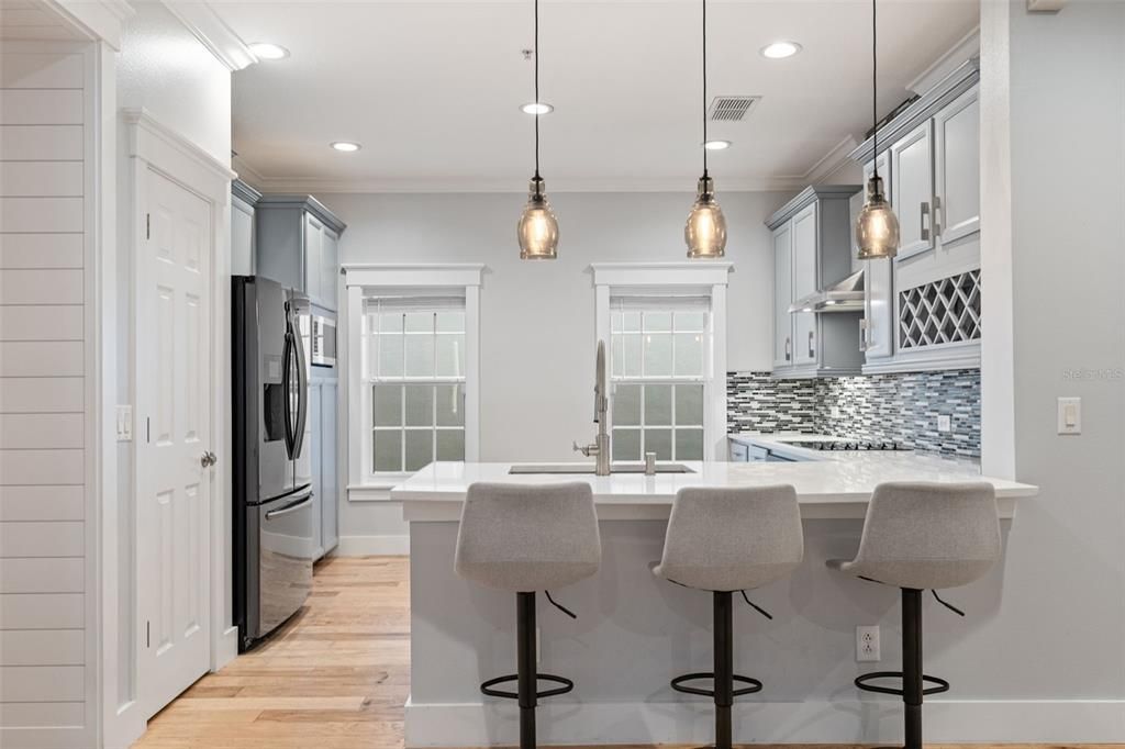 For Rent: $4,700 (3 beds, 2 baths, 1509 Square Feet)