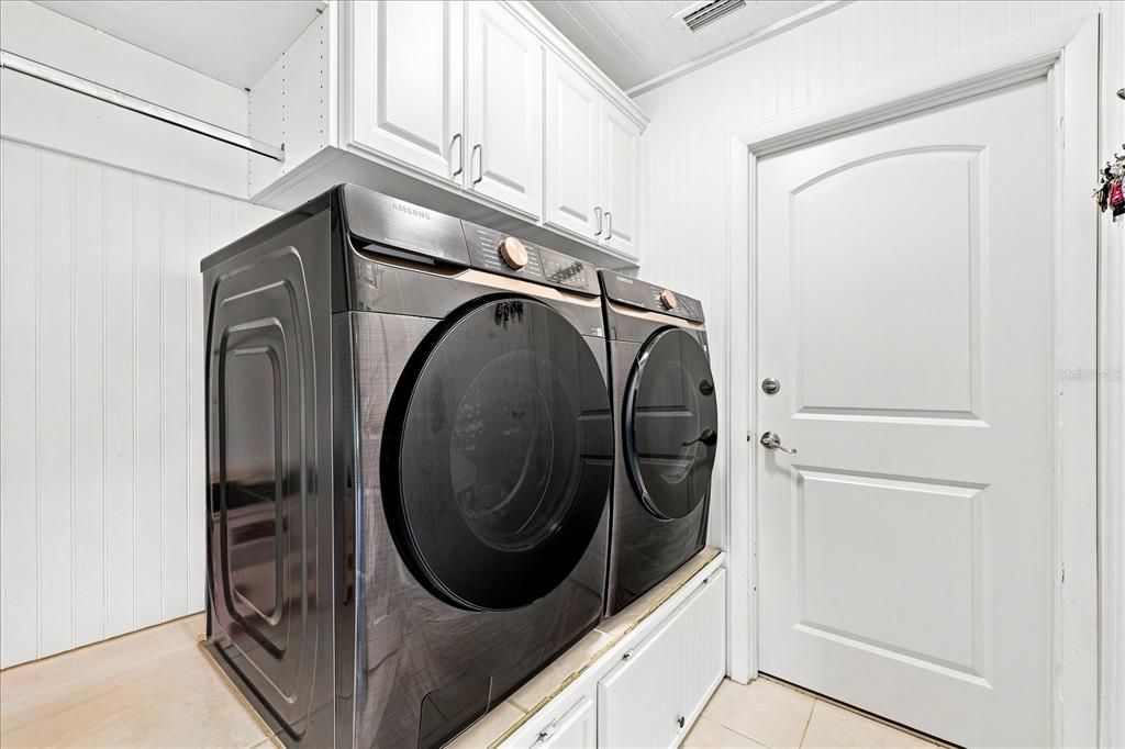 For Sale: $614,900 (3 beds, 2 baths, 1800 Square Feet)
