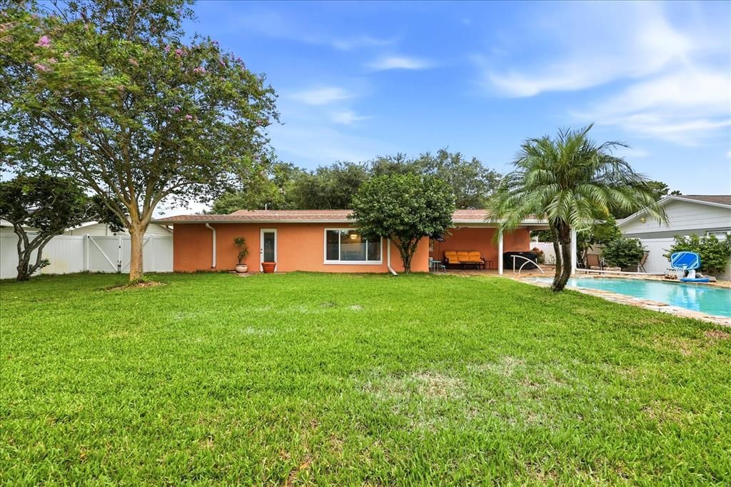 For Sale: $614,900 (3 beds, 2 baths, 1800 Square Feet)