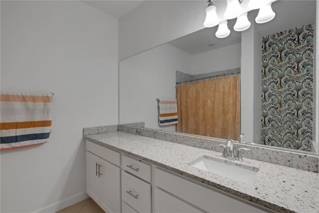 For Rent: $3,000 (3 beds, 2 baths, 1925 Square Feet)