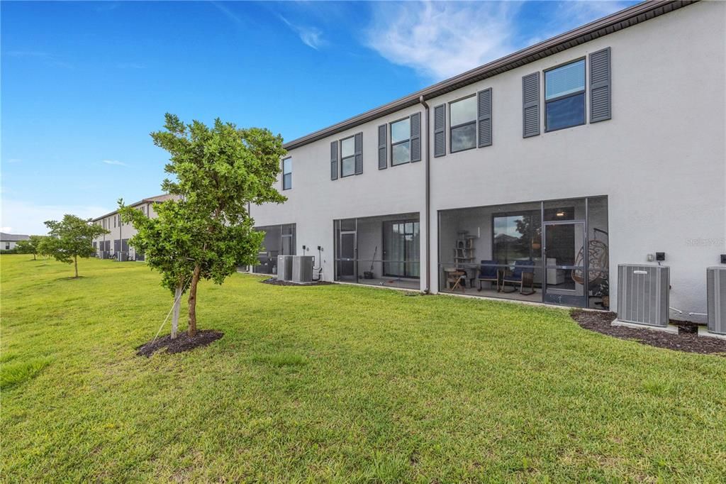 For Rent: $3,000 (3 beds, 2 baths, 1925 Square Feet)