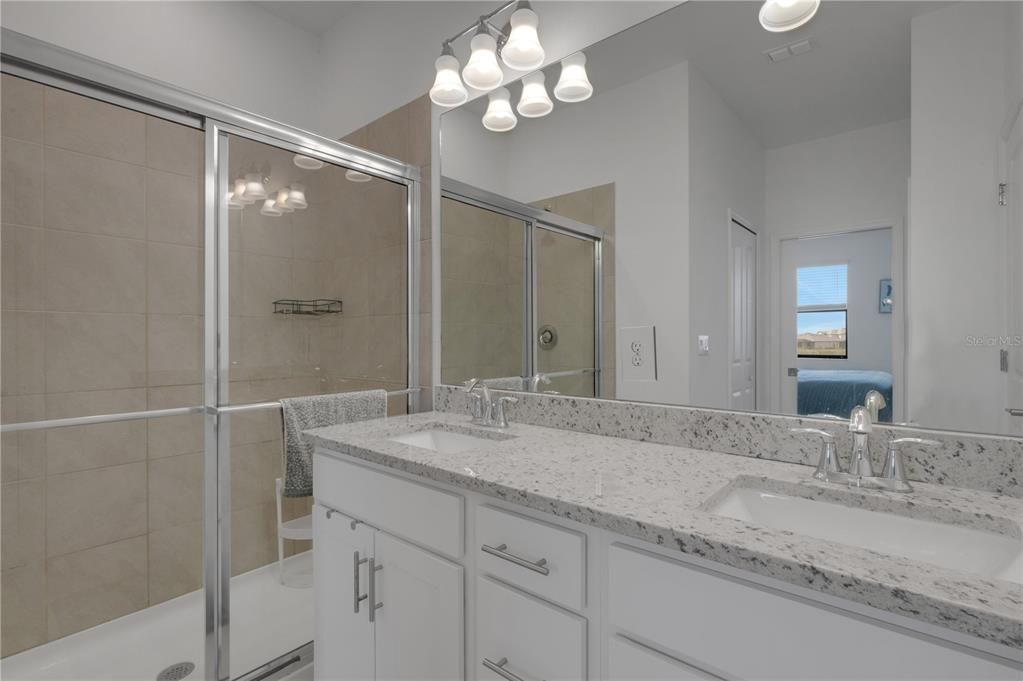 For Rent: $3,000 (3 beds, 2 baths, 1925 Square Feet)