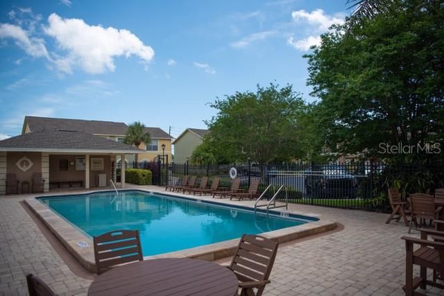 For Rent: $1,975 (2 beds, 2 baths, 1124 Square Feet)