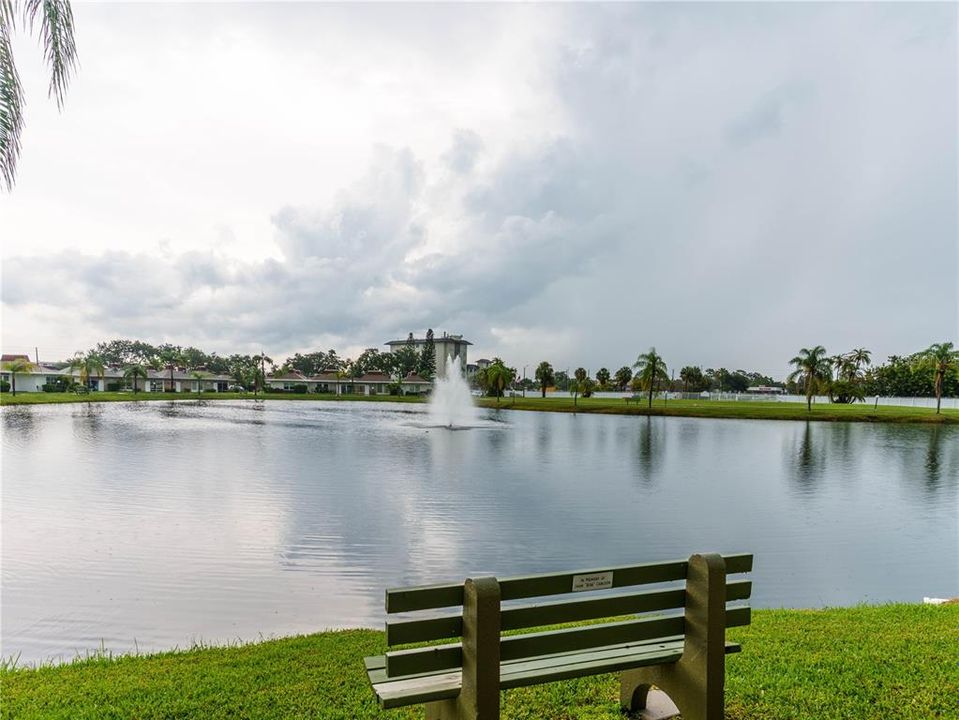 For Sale: $119,000 (1 beds, 1 baths, 576 Square Feet)