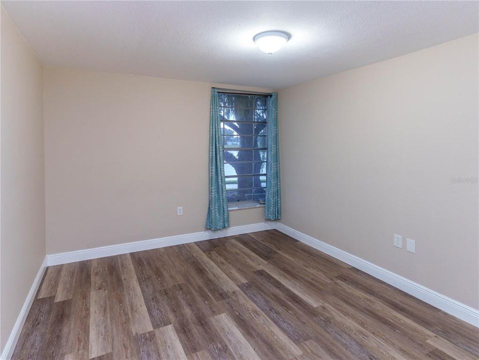 For Sale: $119,000 (1 beds, 1 baths, 576 Square Feet)