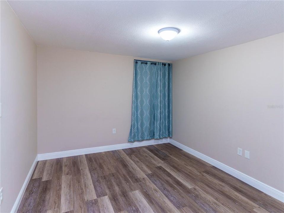 For Sale: $119,000 (1 beds, 1 baths, 576 Square Feet)