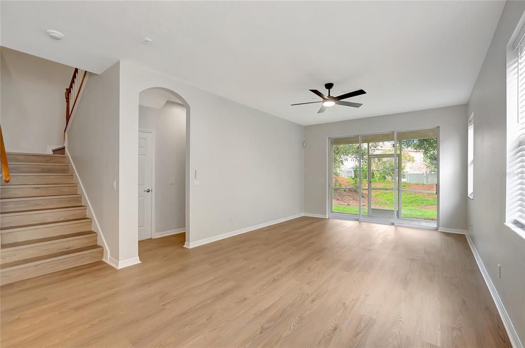 Active With Contract: $389,000 (4 beds, 3 baths, 2157 Square Feet)
